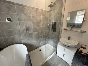 Photo 25- click for photo gallery